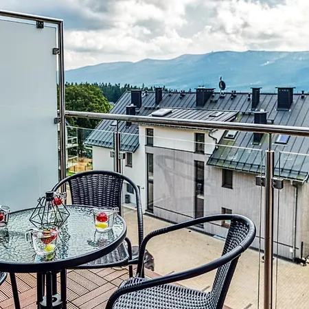 Royal Aparts Widok 800 - Z Panorama Gor 公寓 斯克拉斯卡波伦巴